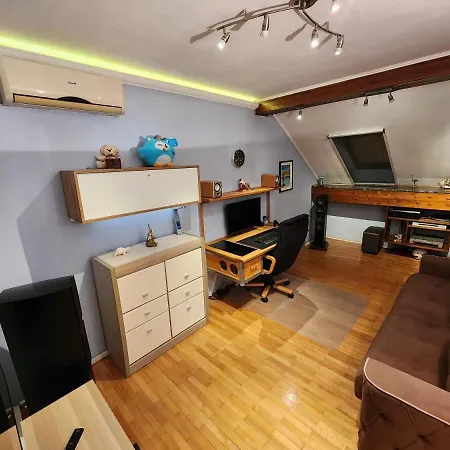 アパート Earth & Sky Sajmiste