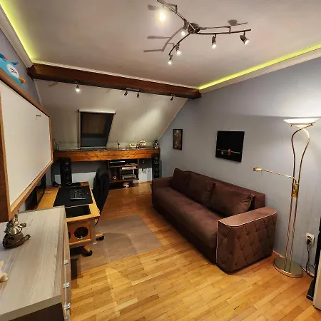 Earth & Sky Sajmiste