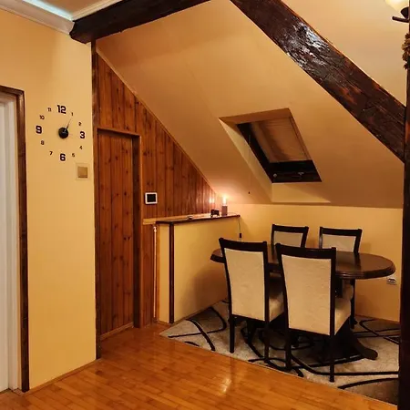 アパート Earth & Sky