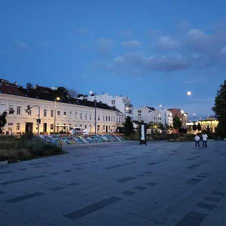 アパート Earth & Sky *