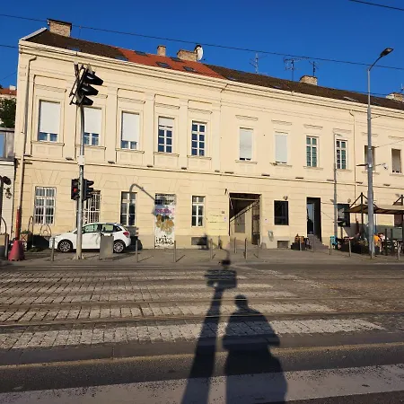 Earth & Sky Sajmiste