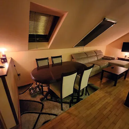 Earth & Sky Sajmiste