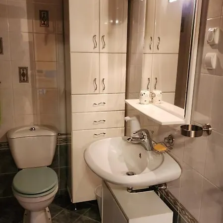 Earth & Sky アパート Sajmiste