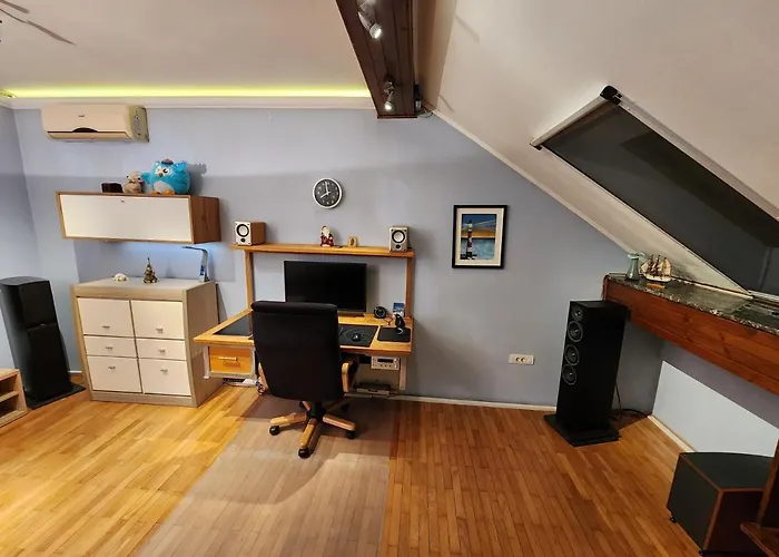 Earth & Sky Apartament Sajmiste